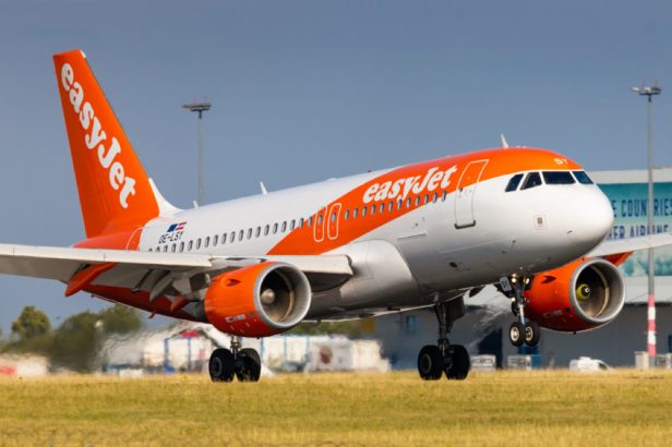 easyJet Airbus A319