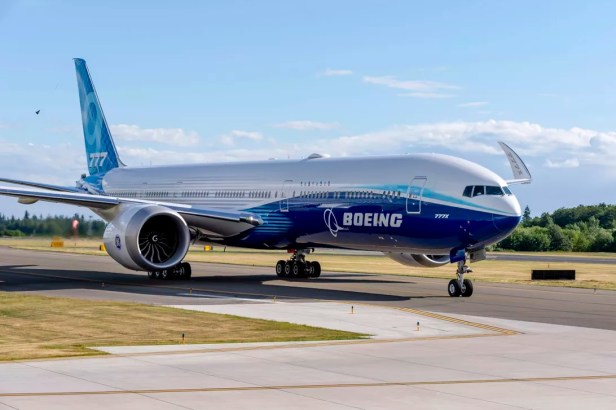 Boeing 777X con motores GE9X