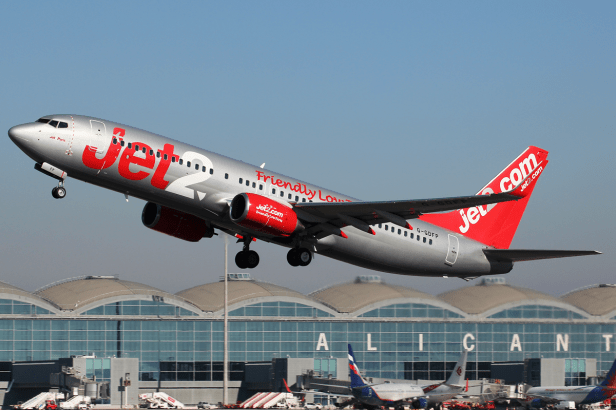 Jet2 en el Aerouerto de Alicante-Elche